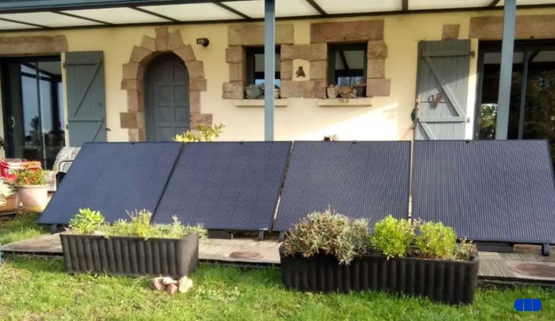 Pourquoi choisir un kit solaire plug and play est un investissement rentable pour votre maison